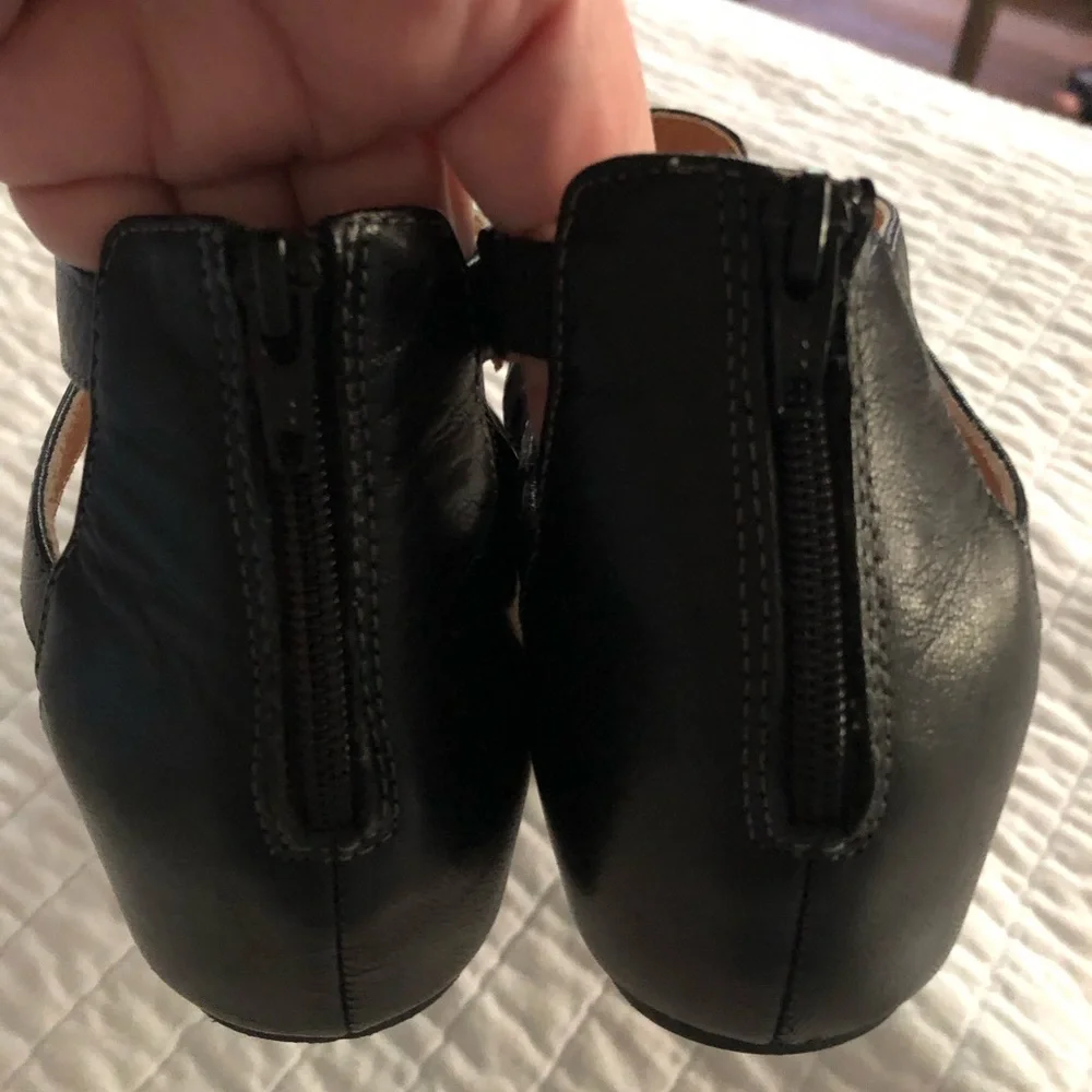 Sofft Women’s Sandals Bernia Black Leather Zip Up Gladiator Size 8.5 Wide